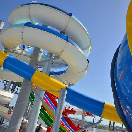 Resort King Evelthon &