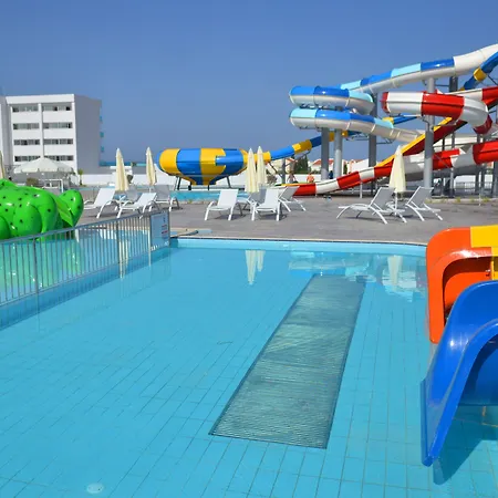 リゾート King Evelthon & 5*