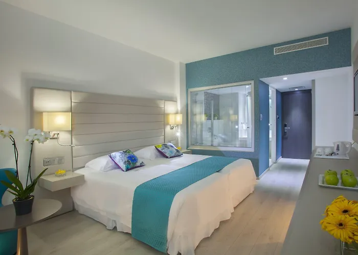 King Evelthon & Χλώρακα