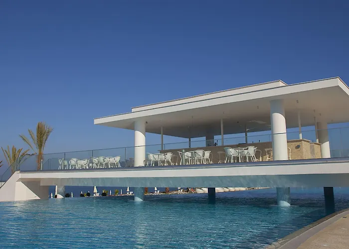 King Evelthon & Χλώρακα