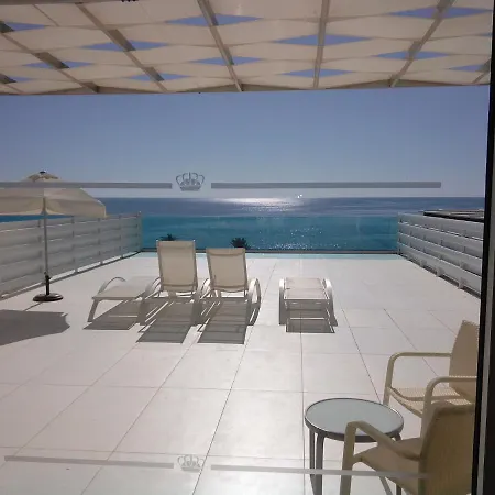 Resort King Evelthon &