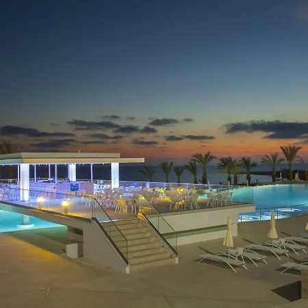 King Evelthon & Resort 5*