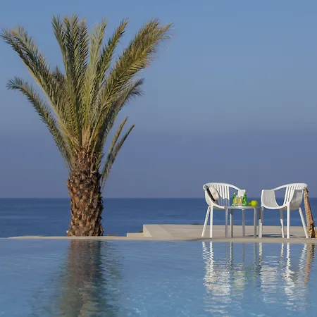 King Evelthon & Resort Klorakas