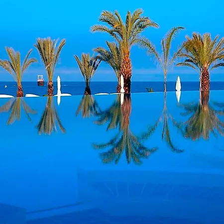 Resort King Evelthon & Klorakas
