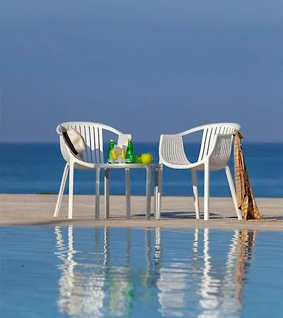 Resort King Evelthon & Klorakas