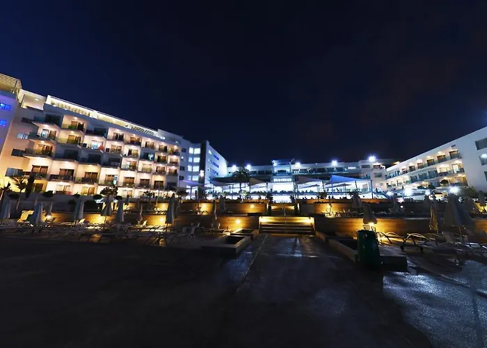 埃尔文顿国王海滩度假村 Klorakas