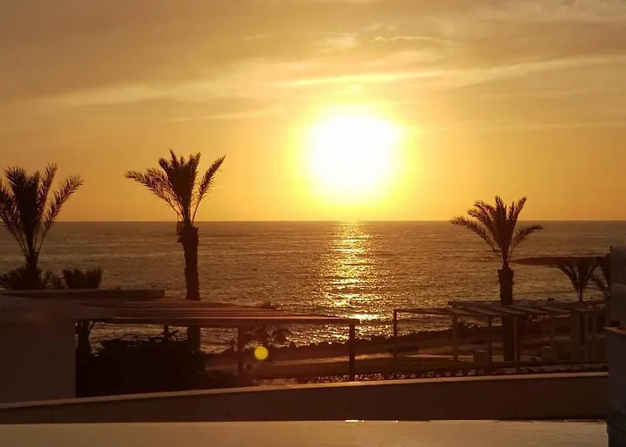 King Evelthon & 5* Klorakas