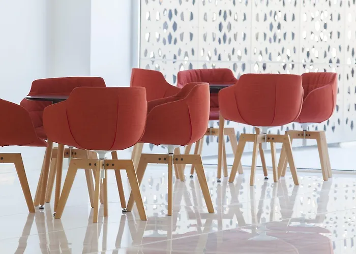 King Evelthon & אתר נופש 5*