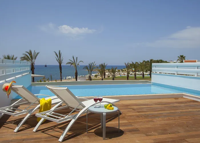 King Evelthon & Klorakas