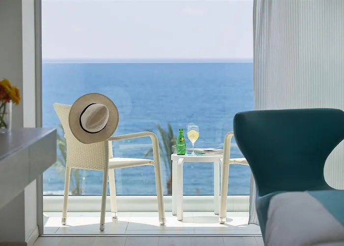 King Evelthon & Klorakas