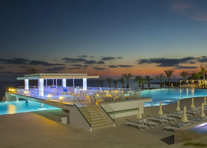 King Evelthon & Resort 5*