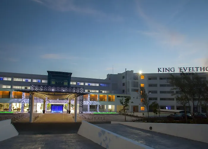 King Evelthon & 5* Klorakas