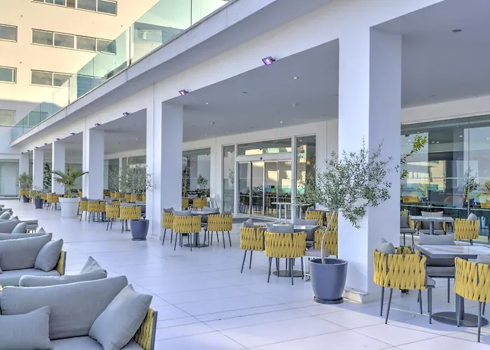 King Evelthon & Klorakas